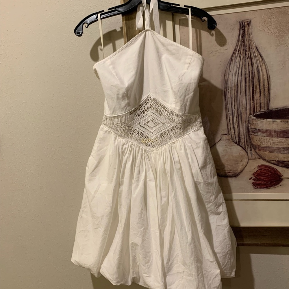 Catherine Malandrino White Dress with Lace Accent - Picture 13 of 13